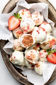 Strawberry White Choco Bites
