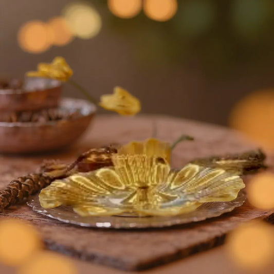 Golden Bloom Lotus Urli